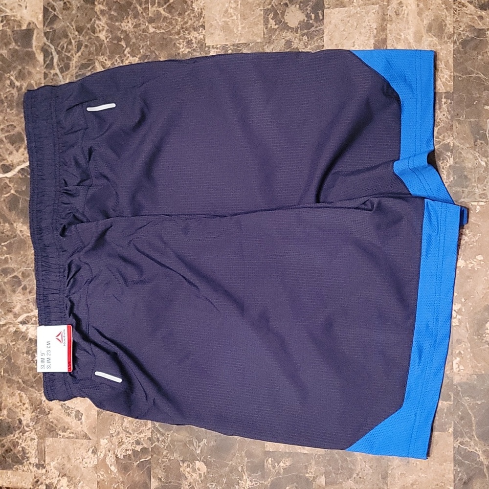 Mens Reebok Reflective Shorts - Picture 3 of 5